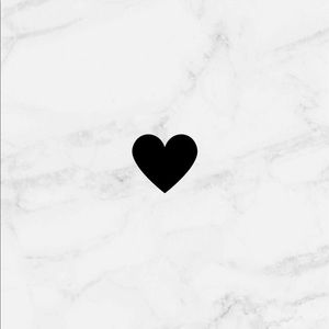 Meet your Posher, Danielle!